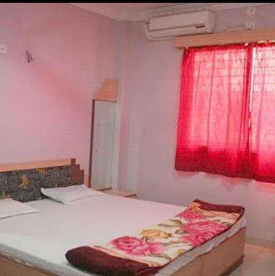 Hotel Mahakal Palace Ujjain Exteriör bild